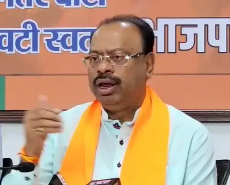 MVA Legislators and MPs Allegedly Engaging with BJP, Asserts State Party Chief