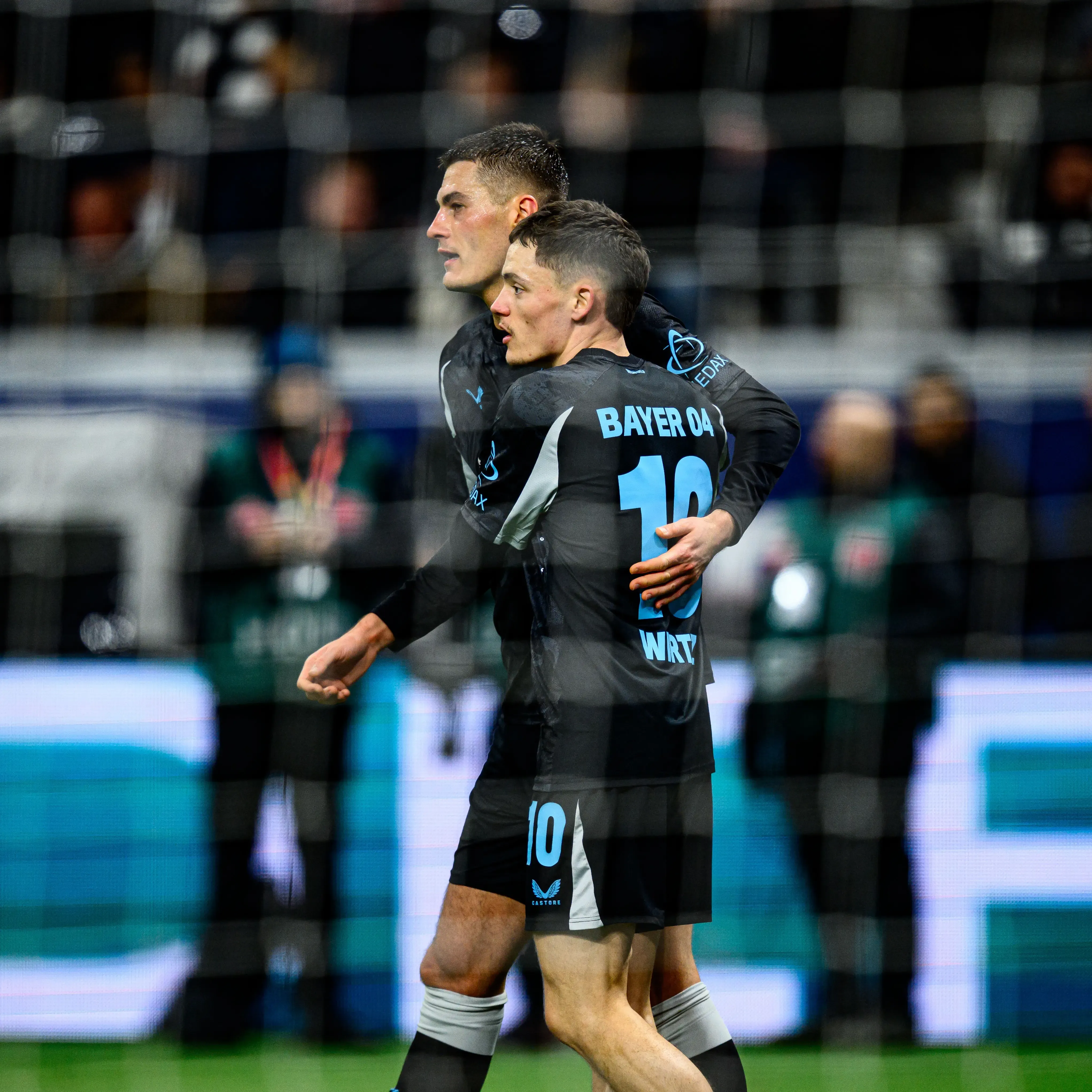 Leverkusen Dominates Frankfurt to Maintain Pressure on Bayern