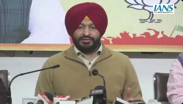 Kejriwal Misleading Women in Delhi Like Punjab: Bittu