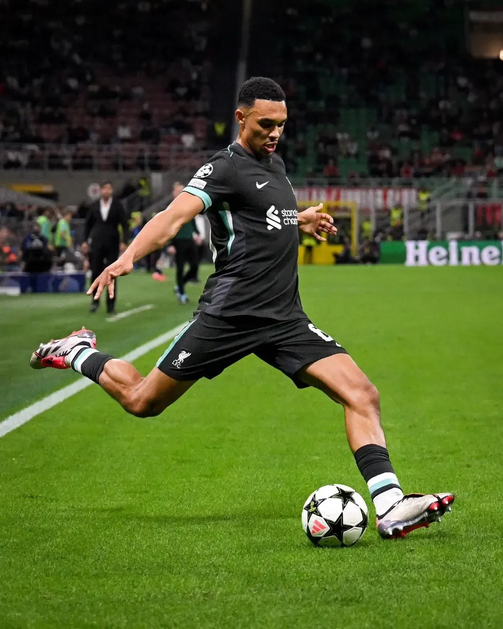 Arne Slot Supports Trent Alexander-Arnold Amidst Backlash