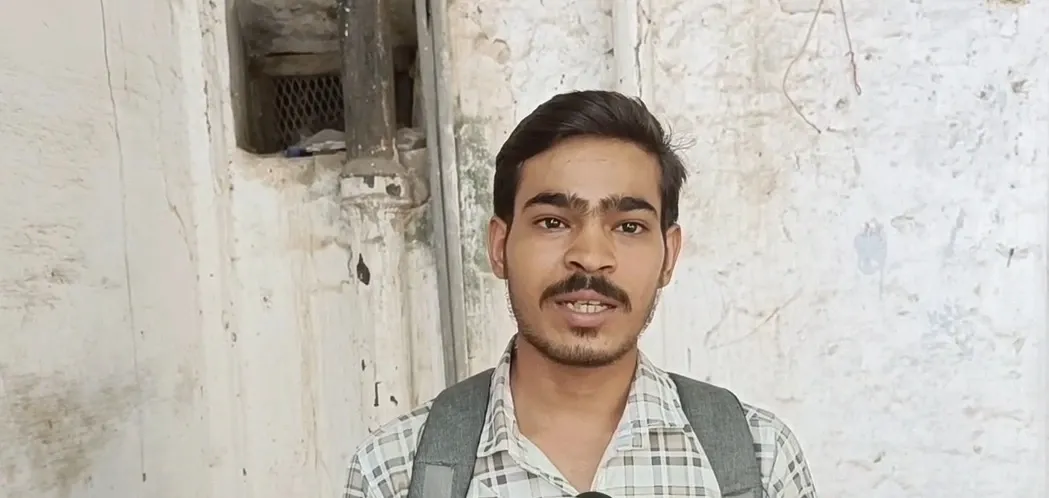 How do the locals of Surat and Gwalior view PM Modi's 11 'Bemisal' years in office?