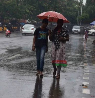 Is a Low Pressure Area Forming Over the Bay of Bengal?