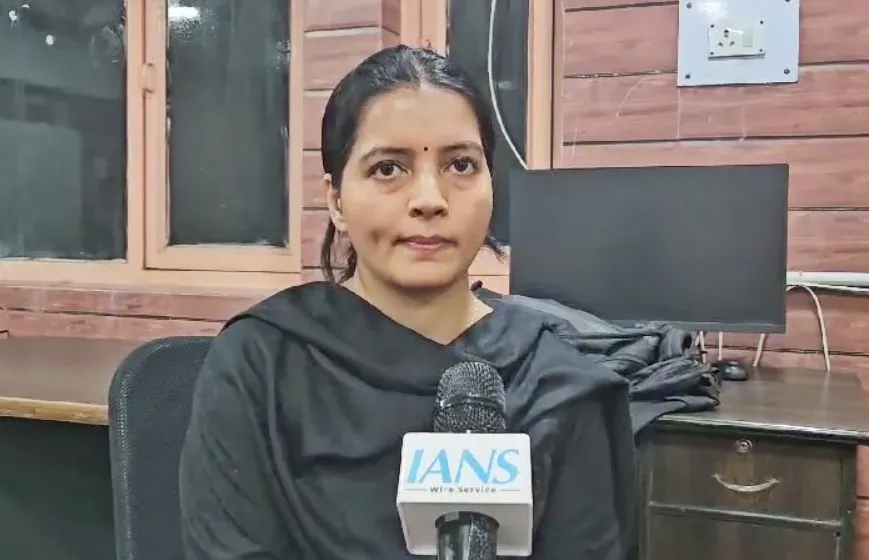 Doctors in Lucknow Successfully Extract 15 cm Giant Gallbladder from 35-Year-Old Woman
