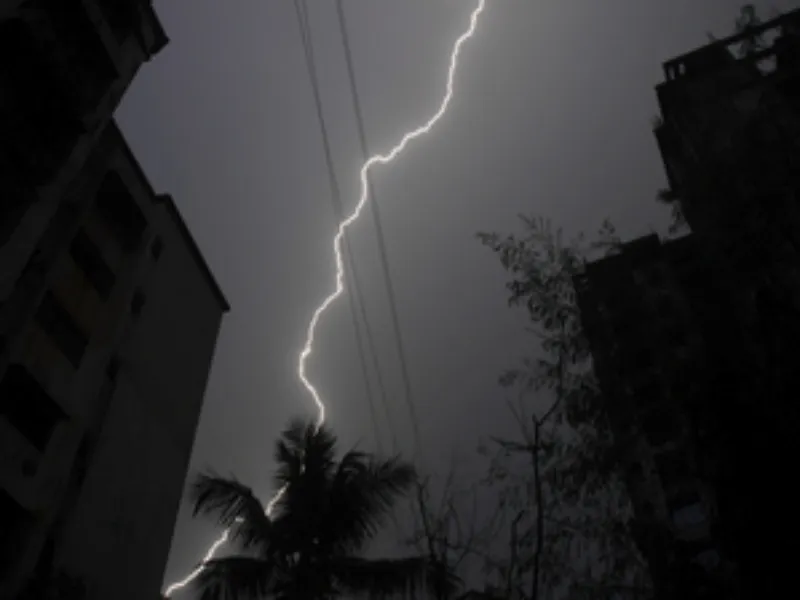 What Happened in Madhya Pradesh? 2 Lives Lost Due to Lightning Strikes