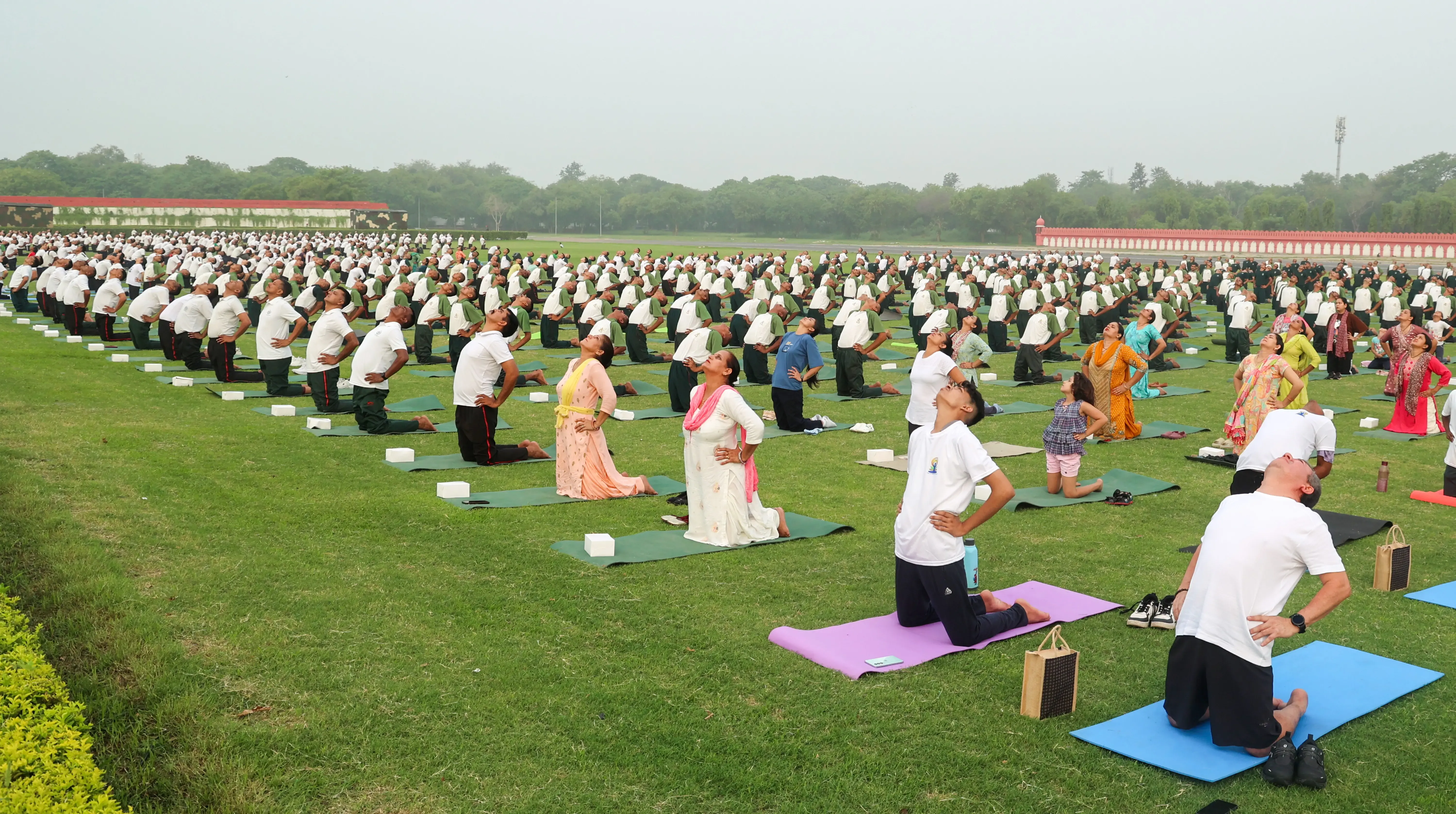 क्या मध्य प्रदेश के पर्यटन स्थलों पर योगाभ्यास ने पर्यटकों का ध्यान आकर्षित किया?