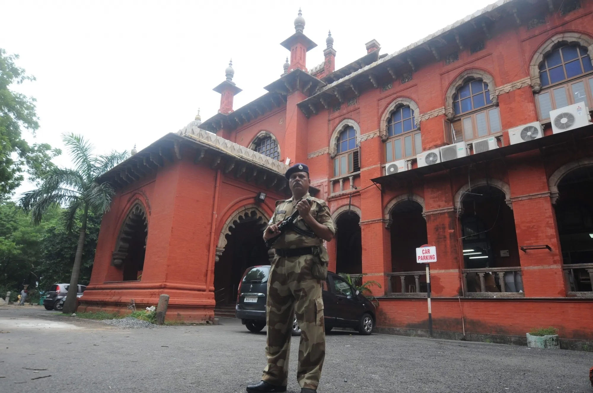 Has the Madras HC Responded to Friday Prayers on Roads?