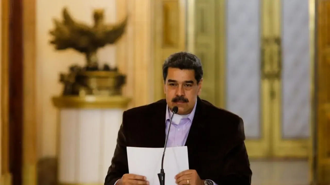 Maduro Commits to Promote <b>Peace</b>, <b>Prosperity</b>, <b>Equality</b>, and a <b>New Democracy</b> in Venezuela