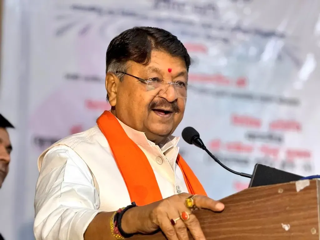Maha Kumbh: MP Deputy Chief Minister Oversees Stranded Pilgrims