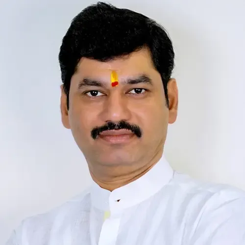 Maharashtra Minister Refutes Procurement Scam Claims