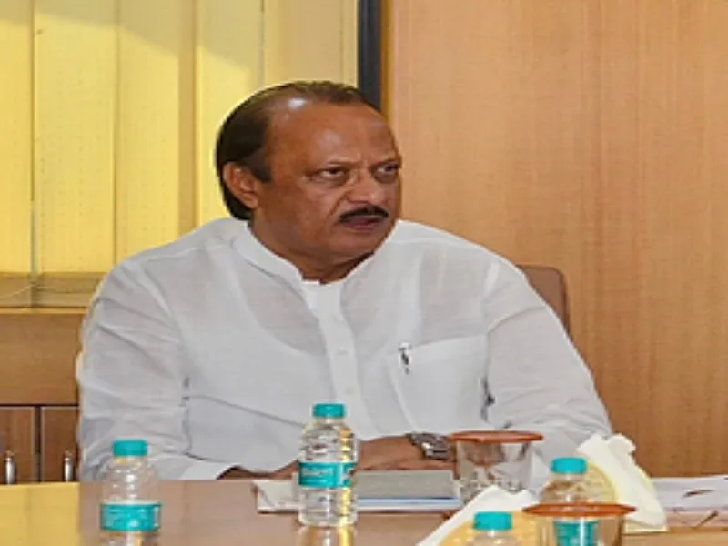 How is the Maharashtra Government Implementing the ‘Manhole to Machinehole’ Scheme?