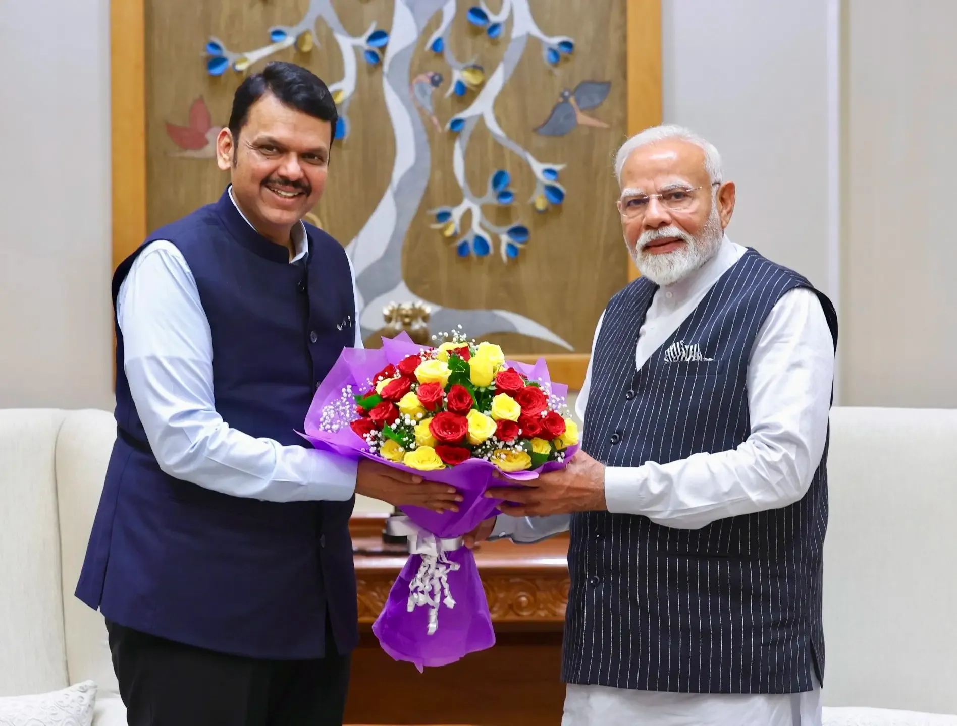 क्या पीएम मोदी ने महाराष्ट्र के मुख्यमंत्री देवेंद्र फडणवीस को जन्मदिन की बधाई दी?