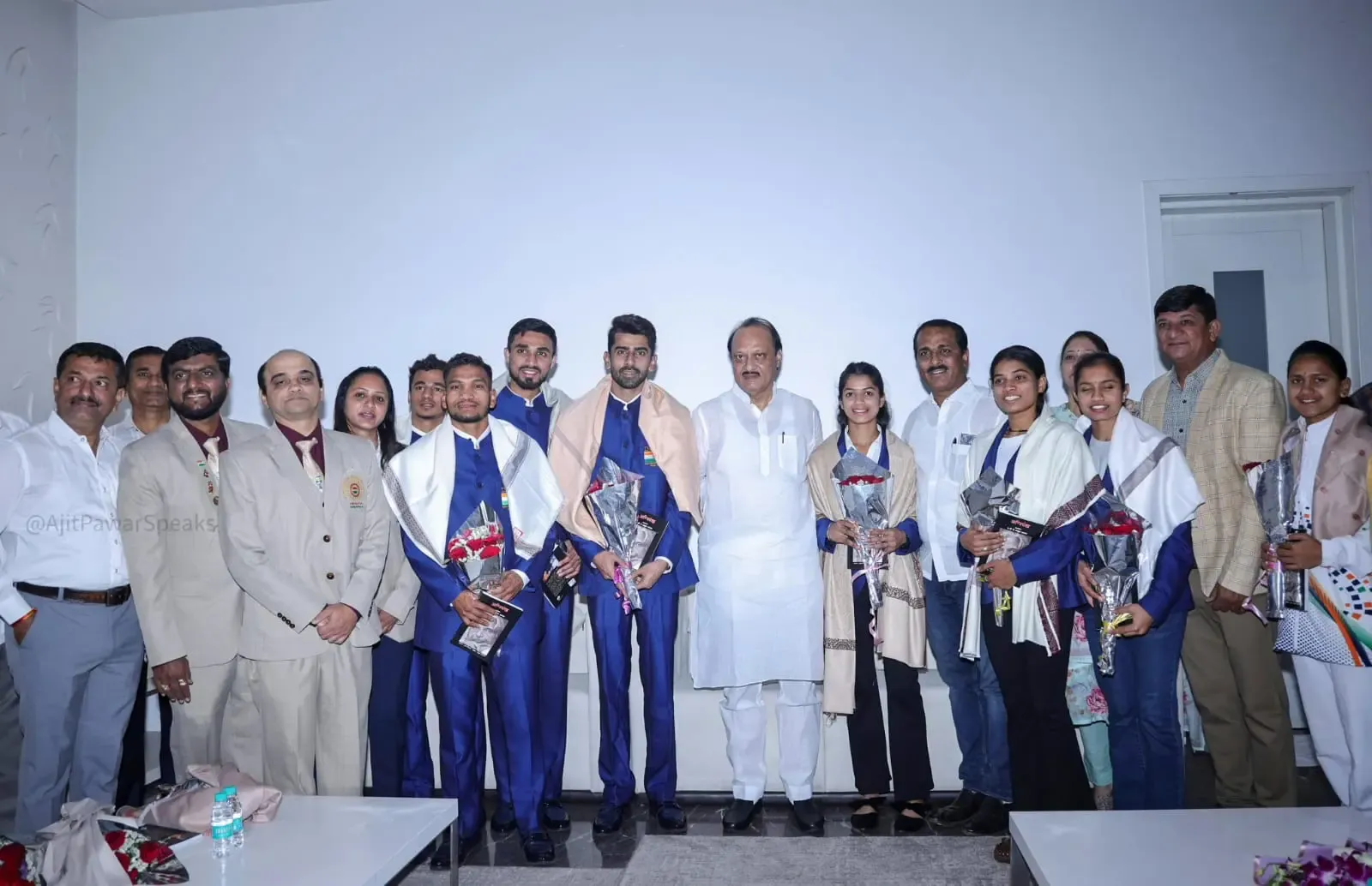 Maharashtra Government Honors World Cup Victorious Kho Kho Players with Financial Rewards