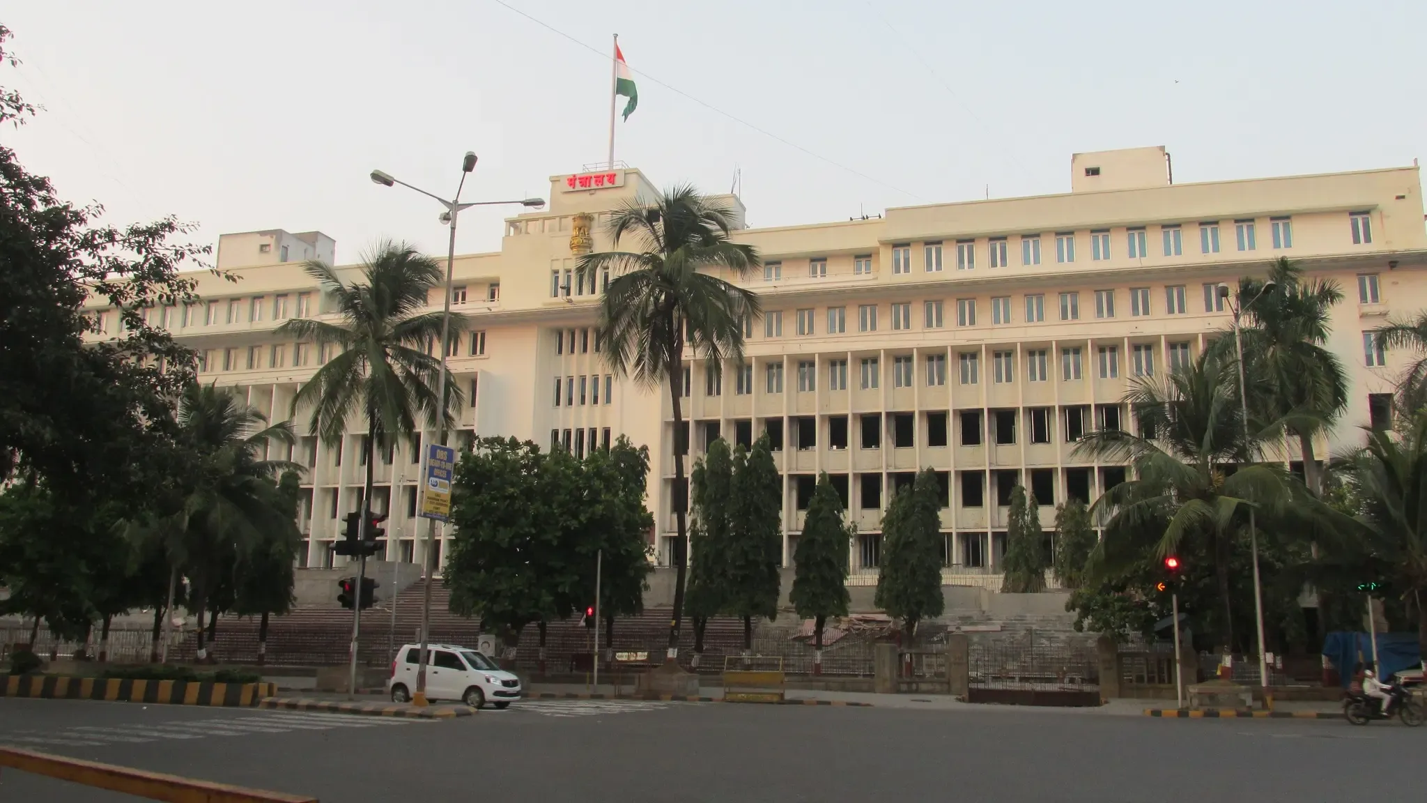 Maharashtra Government Implements Transfer of Nine Bureaucrats