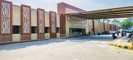 How is Maharashtra's Vidarbha's folk art revitalizing the Itwari railway station?