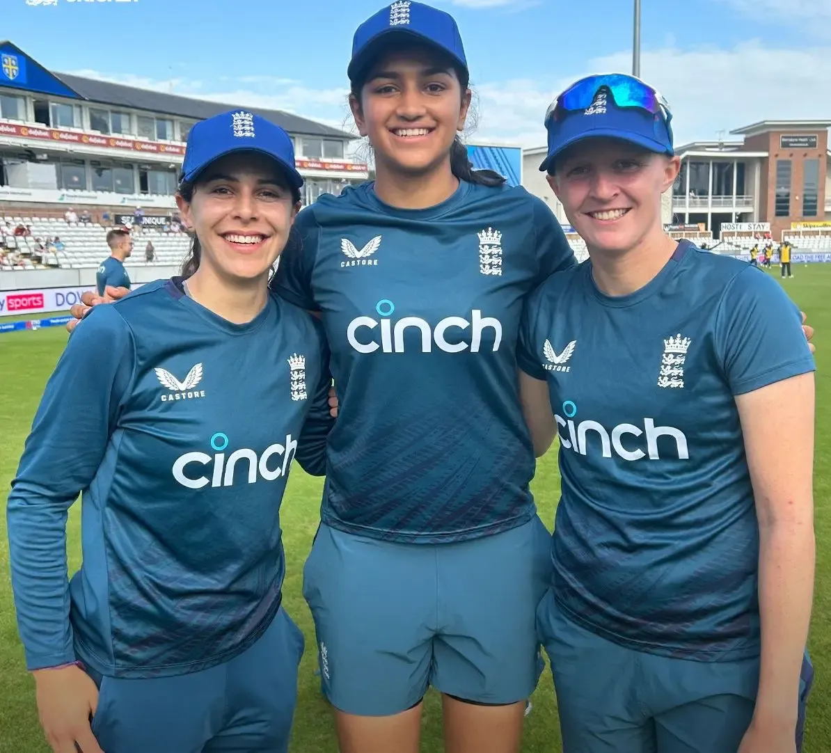 Mahika Gaur and Lauren Filer Awarded Full Central Contracts by ECB