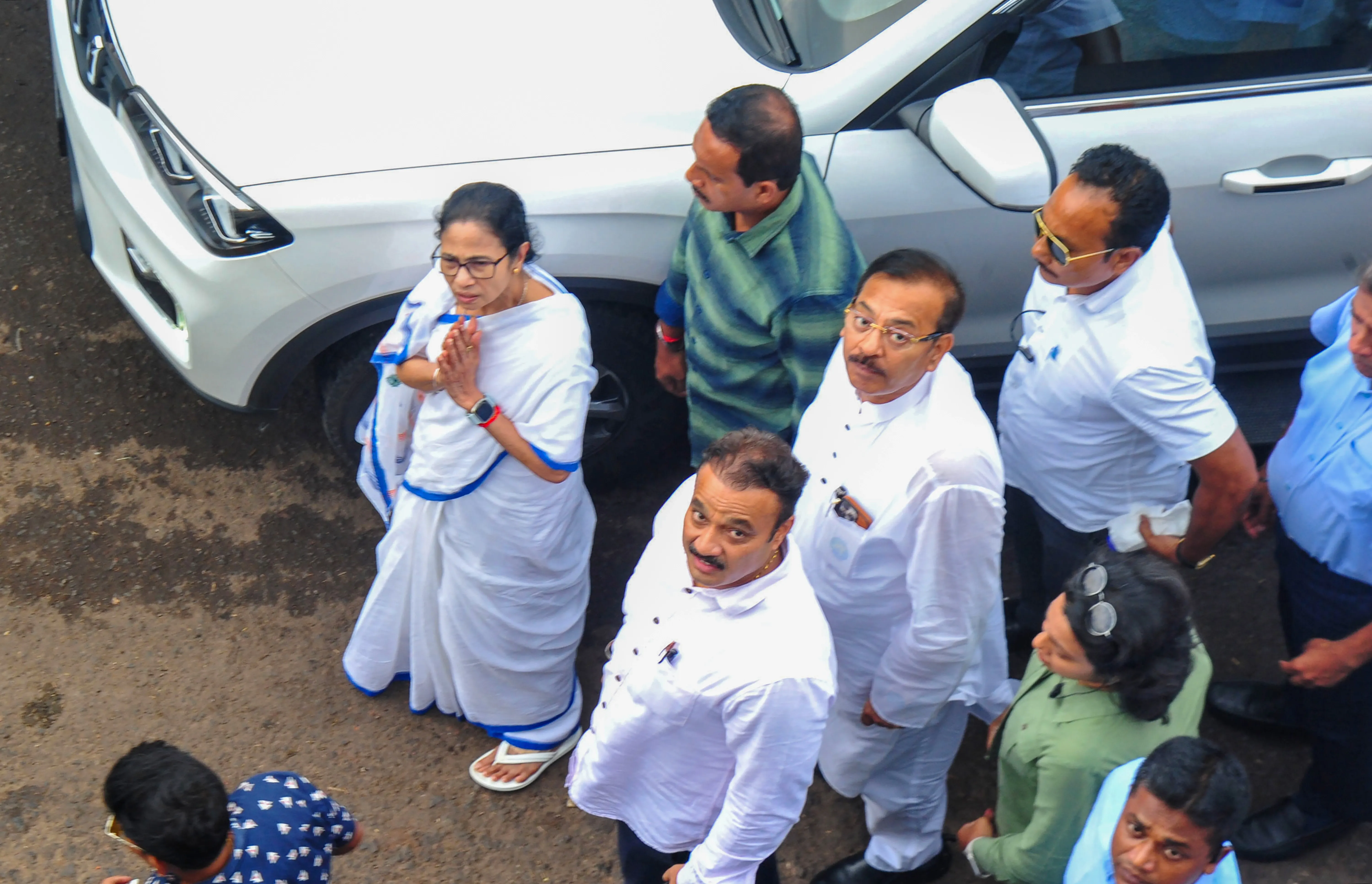 Did Mamata Banerjee Announce Compensation for Fire-Affected Shop Owners in Khidirpur?