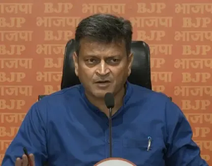 क्या ममता बनर्जी बंगाल को 'मिनी पाकिस्तान' बनाने का प्रयास कर रही हैं? : अजय आलोक