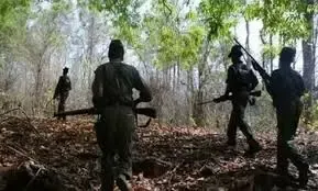 Was a Maoist killed in an encounter with police in Chaibasa? SLR rifle seized