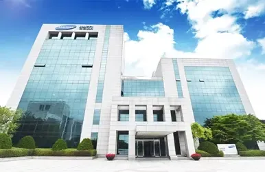 Samsung Group's Affiliates Experience 23% Market Value Decline in 2024