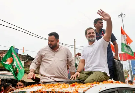 Why Did a Massive Crowd Gather to Welcome Rahul Gandhi as the 'Voter Adhikar Yatra' Begins in Bihar?
