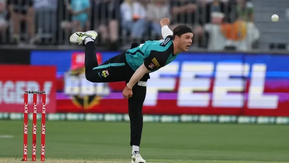 Mitchell Swepson Joins Melbourne Stars on Three-Year Contract