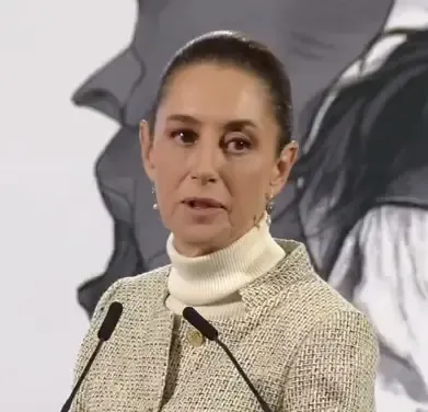 Mexican President Acknowledges Fatal Plane Crash of Six Nationals in Philadelphia