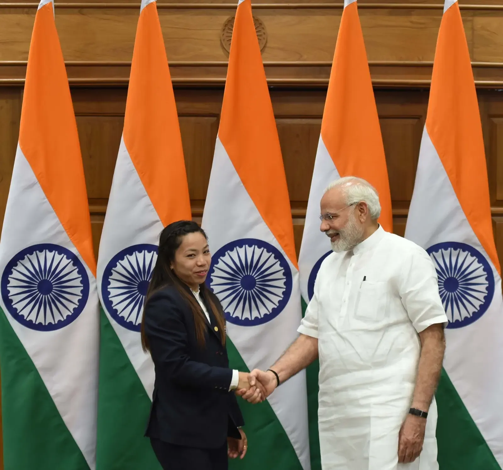 Mirabai Chanu Supports PM Modi's Campaign Against Obesity, Nominates Sindhu, Gukesh, Paes and More