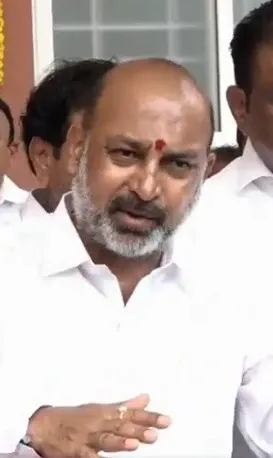 Did MoS Bandi Sanjay Urge KTR to Address Ramesh's BRS-BJP Merger Allegation?
