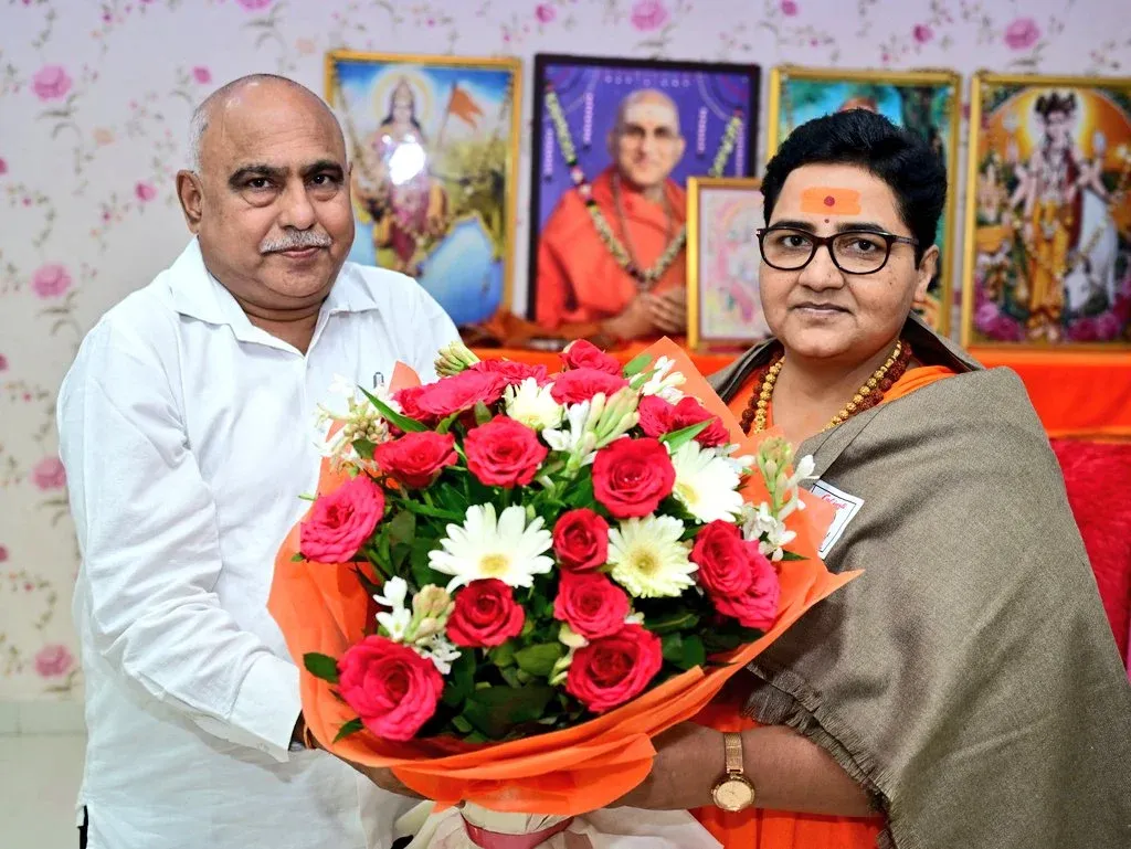 Did MP BJP Chief Meet Pragya Thakur in Bhopal?