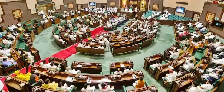 Congress Walks Out During MP Budget Session Over Mandla Encounter