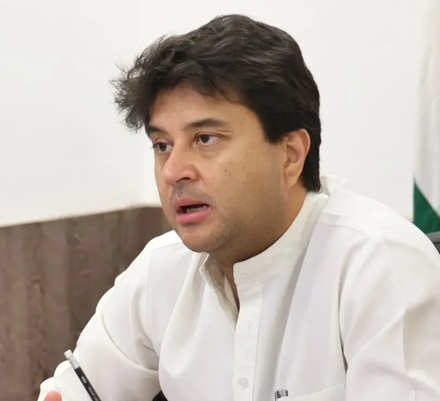 What measures is Union Minister Jyotiraditya Scindia taking for flood-affected victims in Madhya Pradesh?