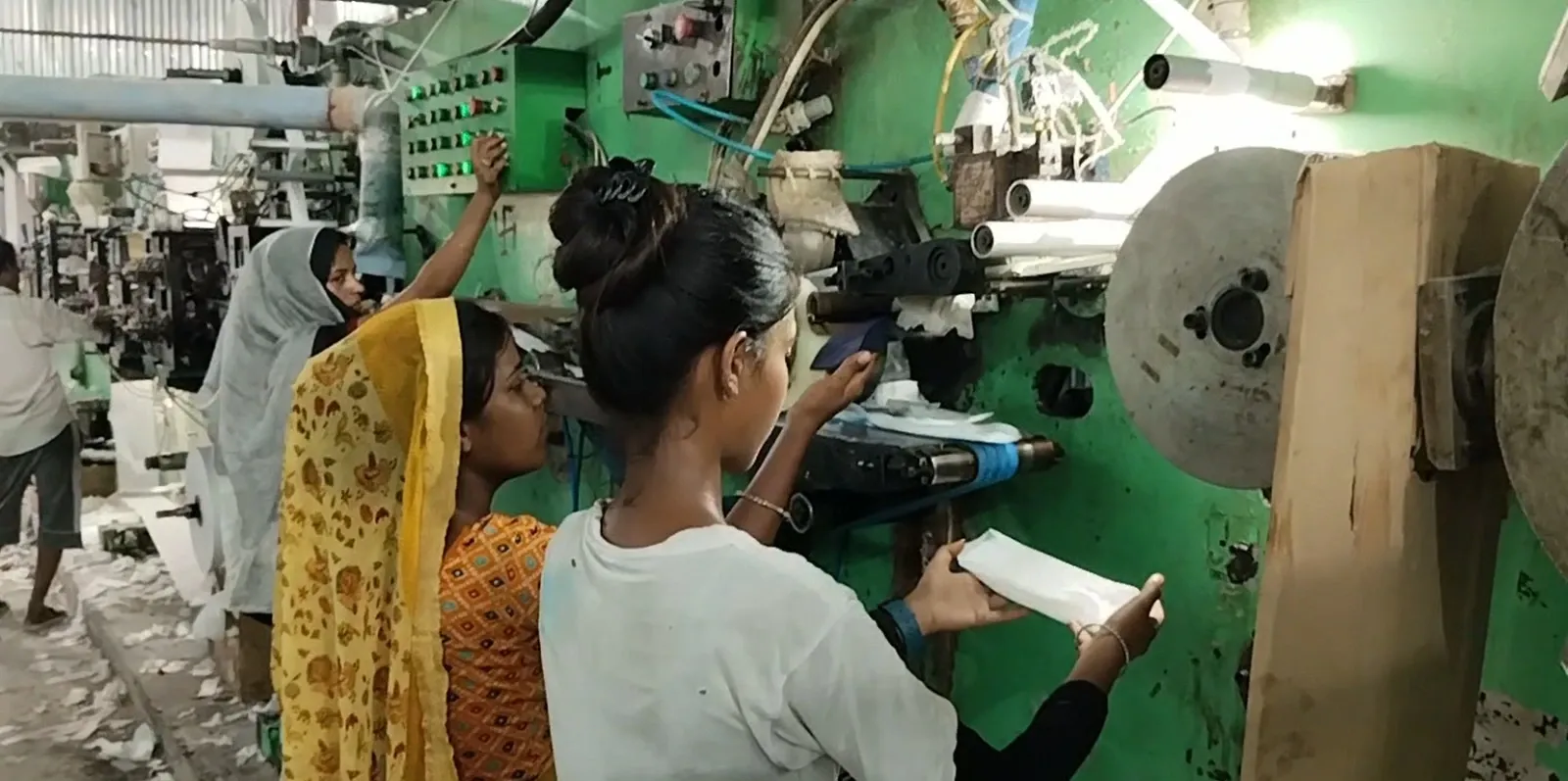How are SHGs in Neemuch district inspiring women's empowerment?