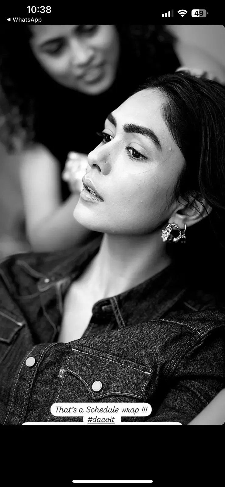 Mrunal Thakur Completes Shooting Schedule for ‘Dacoit’