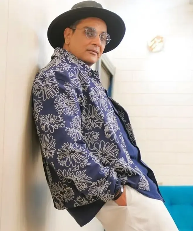 Mukesh Chhabra Shares His Journey as a Background Dancer for Mika Singh