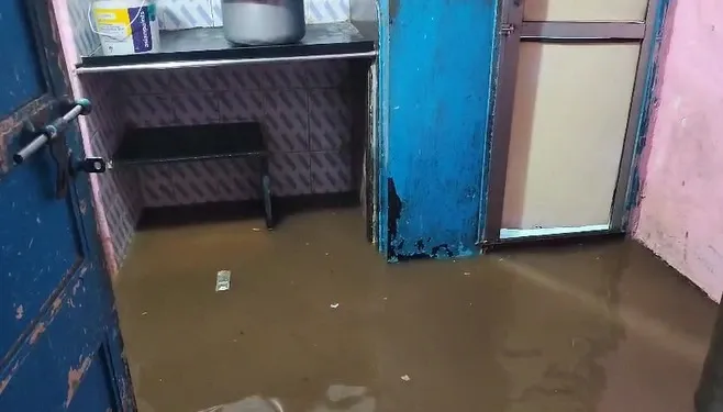 Mumbai: Are Heavy Rains Causing Havoc and Submerging Homes in Kandivali?