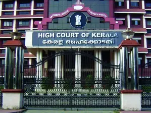 Stay Issued by HC on Munambam Waqf Land Inquiry Order