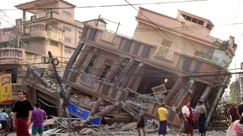 Myanmar Remembers Earthquake Victims with a Moment of Silence
