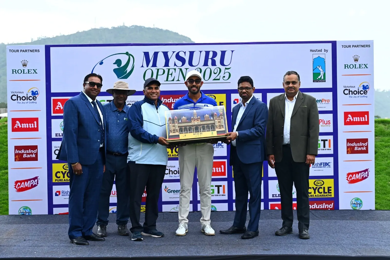 How Did Yuvraj Sandhu Achieve a Dominating 8-Shot Victory at the Mysuru Open 2025?