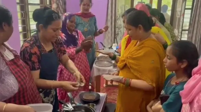 How is the Namami Gange workshop in Himachal promoting coarse grains and women's self-reliance?