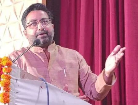 Is Nation Supreme While Caste Is Insignificant? BJP Leaders Criticize SP's Ram Gopal Yadav for Comments on UP and Defence Officers