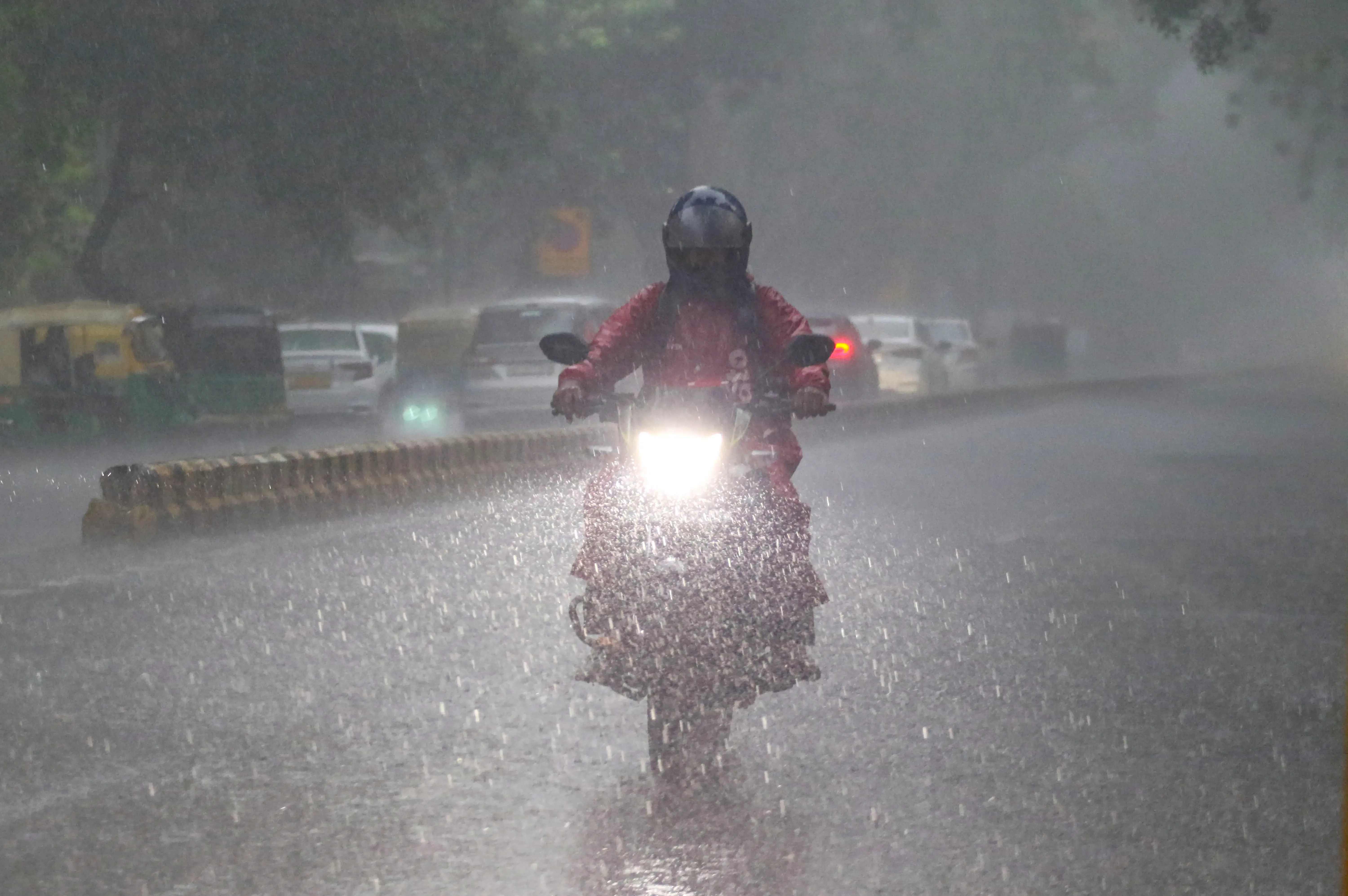 क्या एनसीआर में झमाझम बारिश का सिलसिला जारी रहेगा? मौसम विभाग ने येलो अलर्ट जारी किया