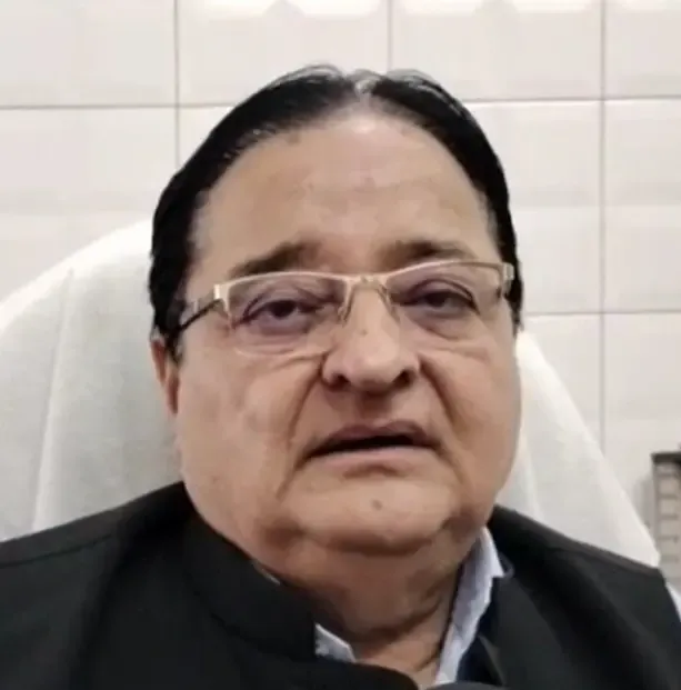 क्या एनसीईआरटी किताबों में बदलाव से इतिहास को बदला जा सकता है?