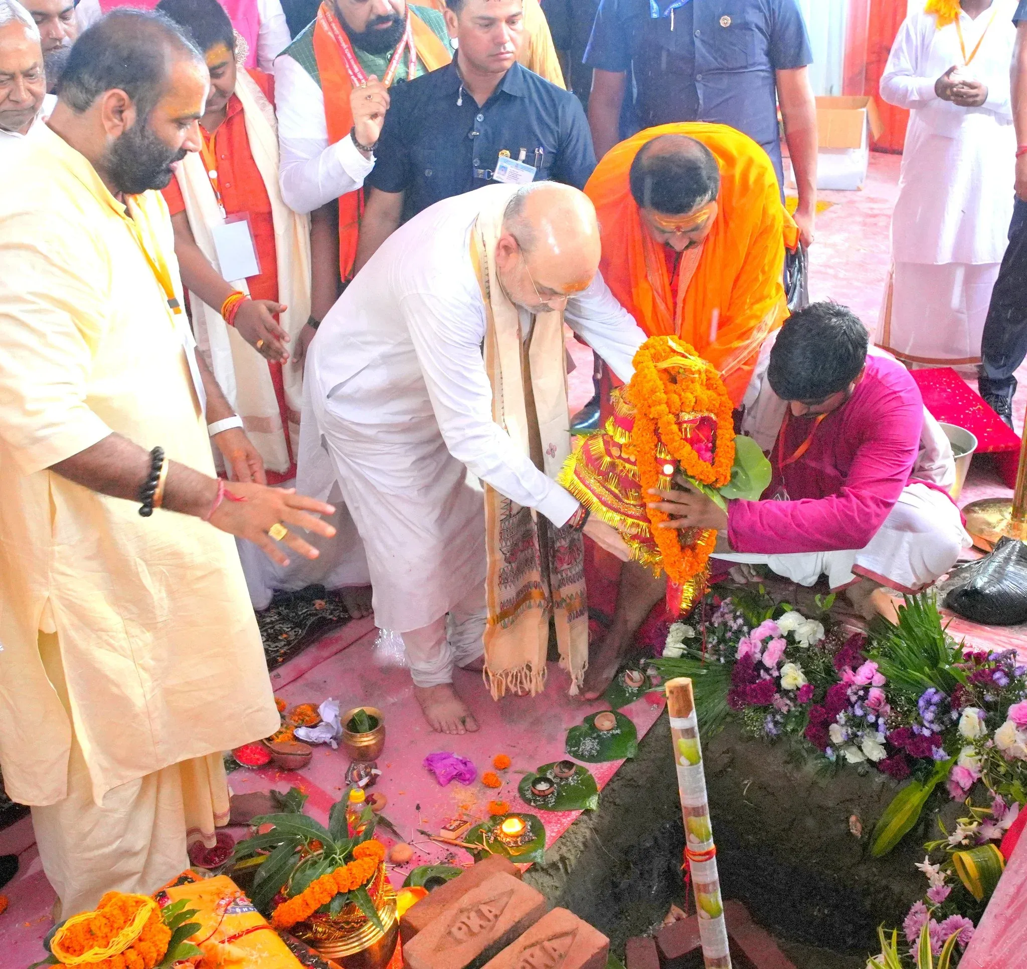 Is Amit Shah's Participation in the Mata Janaki Temple Ceremony a Historic Moment?