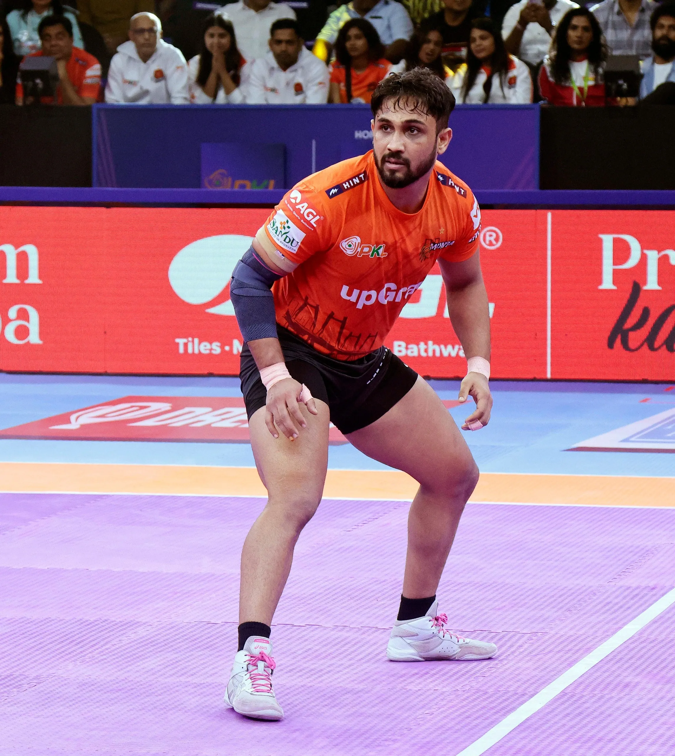 Why Does Sunil Kumar Believe Experienced and Young Players are Essential?