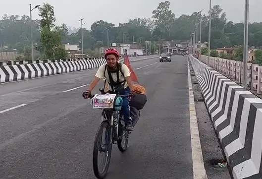 क्या सचिन चौधरी साइकिल से अमरनाथ यात्रा पर पर्यावरण संरक्षण का संदेश दे रहे हैं?