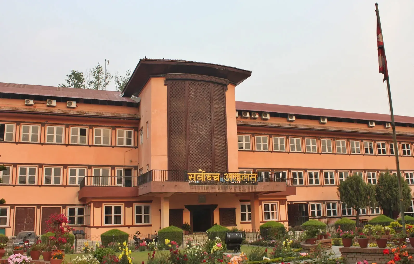 Nepal's Supreme Court Orders Government to Meet Teachers' Demands