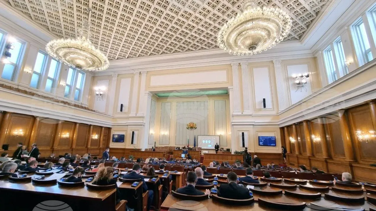 New Bulgarian National Assembly Successfully Elects Chairperson After Ten Failed Attempts