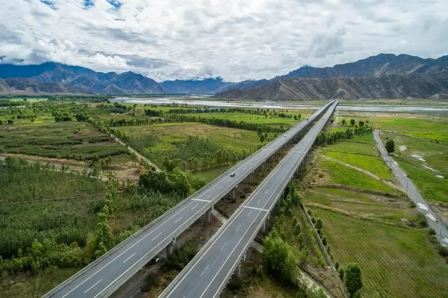 New Expressway Connects Lhasa to the Cradle of Tibetan Civilization