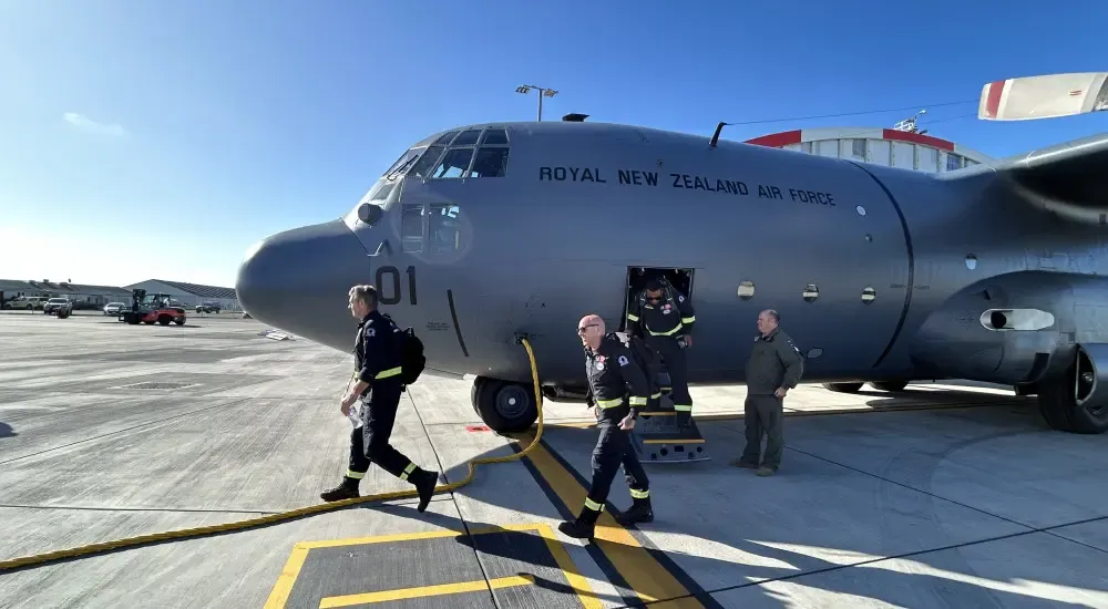 New Zealand Increases Air Force Operations to Aid Vanuatu's Earthquake Relief Efforts
