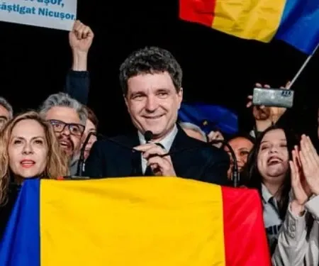 Is Nicusor Dan Leading in the Romanian Presidential Runoff?